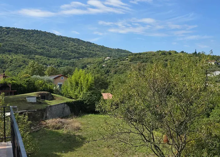 Bay View 아파트 *