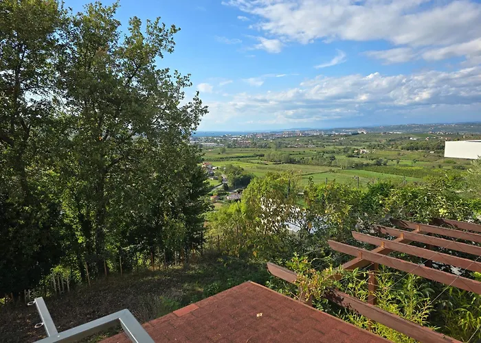 Bay View 아파트 *